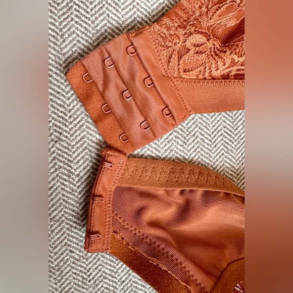 Auden Lightly-Lined Balconette Underwire Bra - Size 46D NWT - Picture 8 of 13